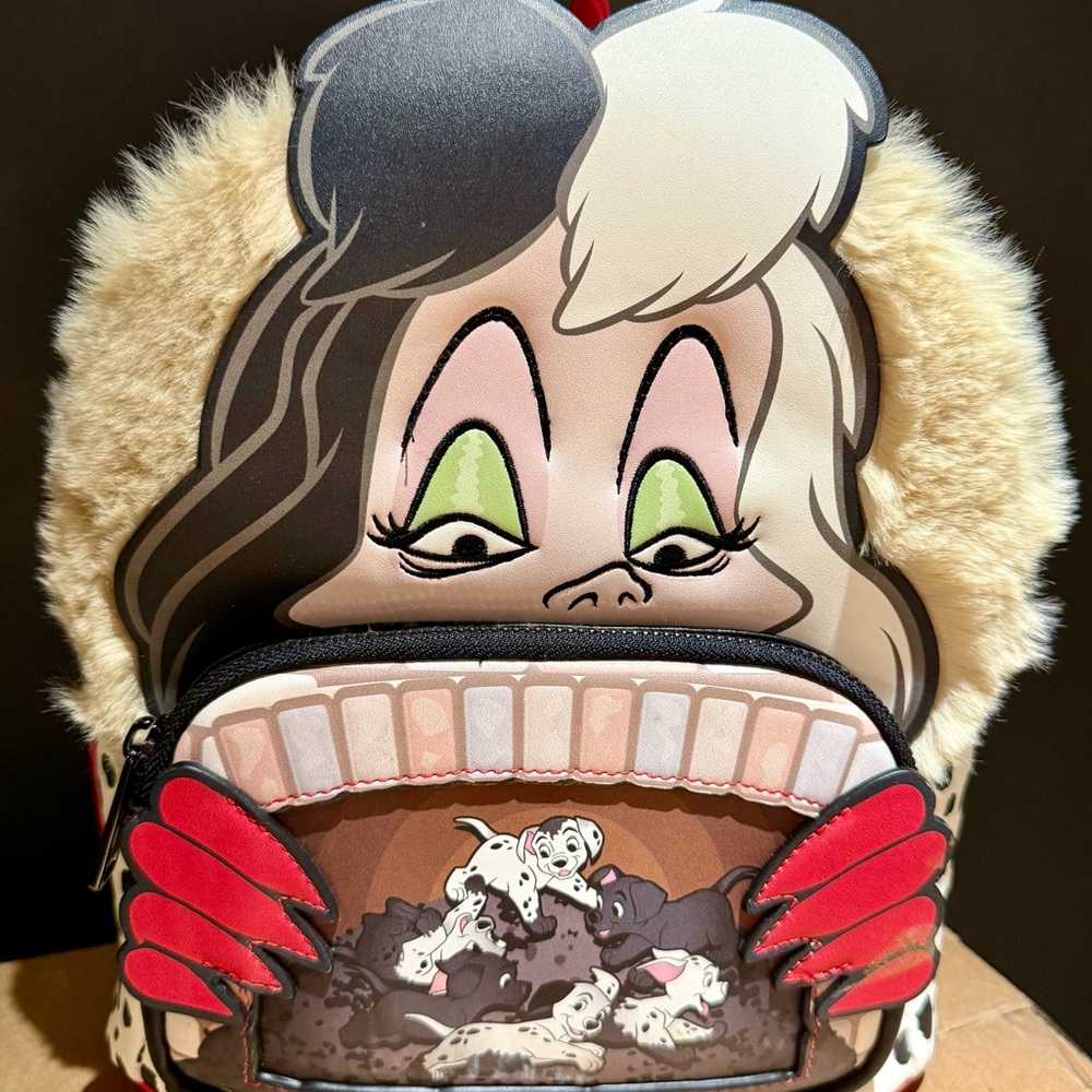 Loungefly Cruella De Vil Mini Backpack Disney Villains Dalmatians NWT Faux Fur